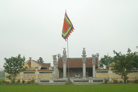 Đền thờ Linh từ Quốc mẫu Trần Thị Dung ở xã Liên Hiệp, Hưng Hà, Thái Bình. Nguồn: Internet
