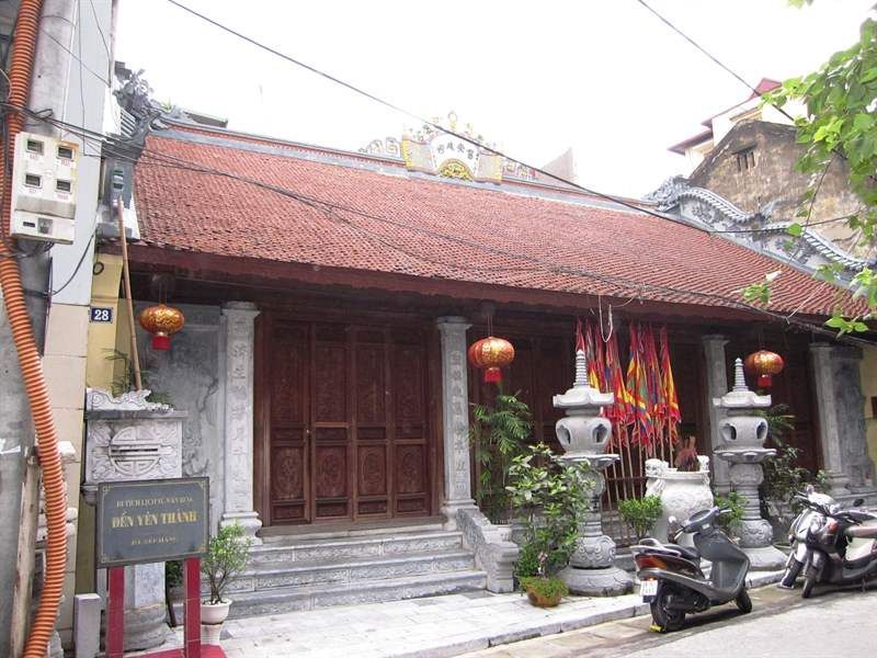 Đền Yên Thành ở số nhà 28 phố Phan Huy Ích, phường Nguyễn Trung Trực, Ba Đình - Hà Nội.thờ công chúa Chiêu Thánh